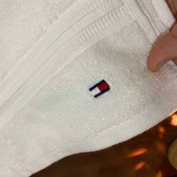 Tommy Hilfiger Face / Hand Towel - Picture 5 of 5
